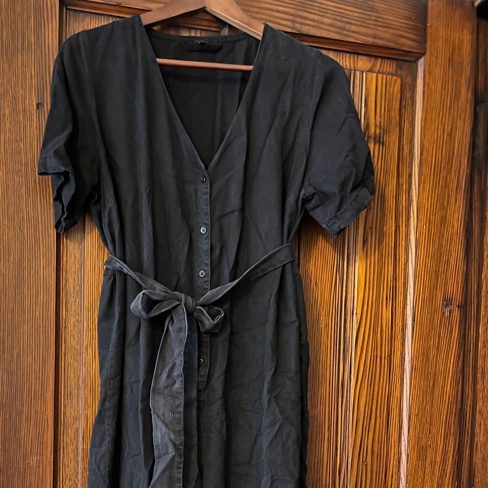 Quince M tencel button front maternity jumpsuit